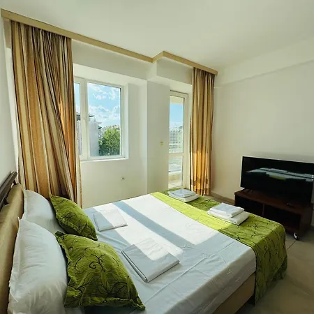Sunny House 301 Two Bedroom